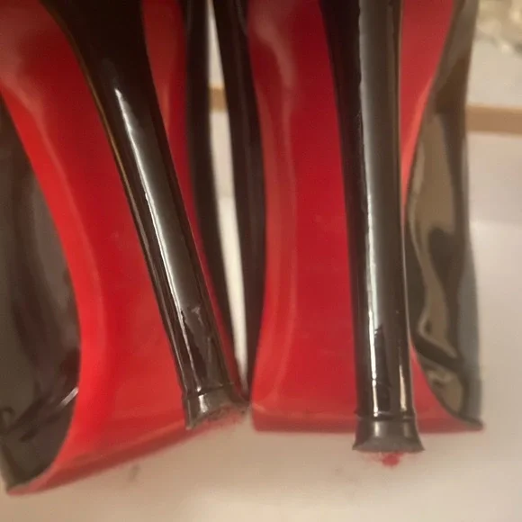 Authentic Christian Louboutin “NEW SIMPLE PUMP 120 patent-. European size 40.5 - Picture 3 of 6